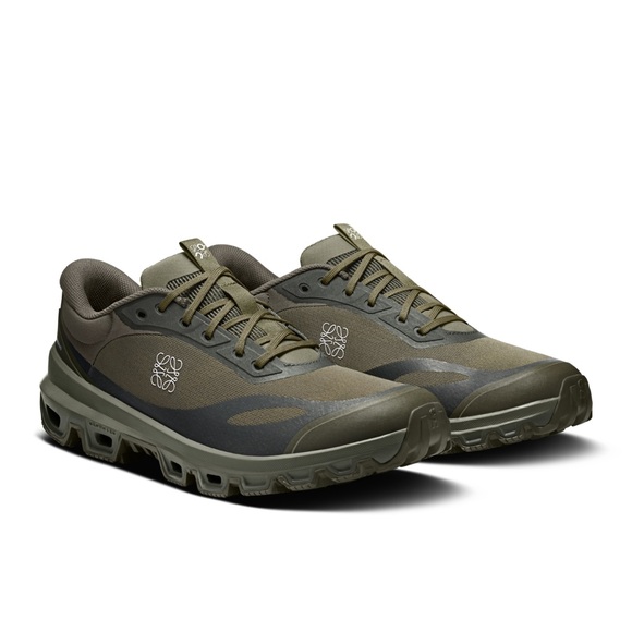 On Cloud x Loewe Men's Green Athletic Shoes - Picture 1 of 4